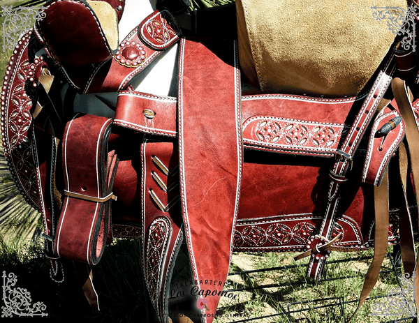 Montura Albarda Charra color Guinda. Mexican Charro Saddle