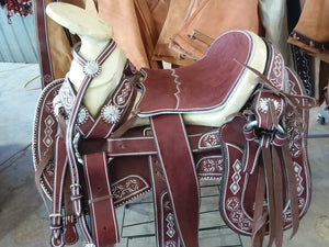 Montura Charra color VINO CON HERRAJE. Mexican Charro Saddle