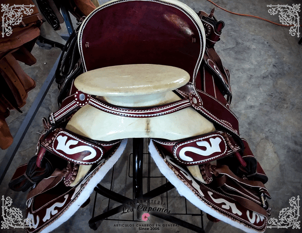 Montura Charra color VINO . Mexican Charro Saddle Envío Gratis